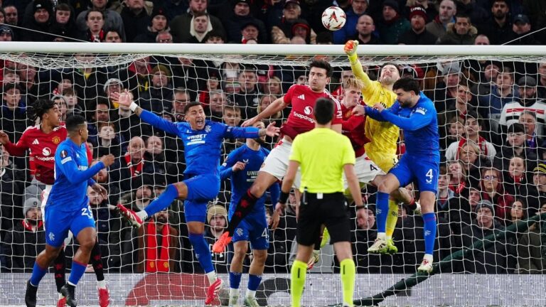 Manchester United 2-1 Rangers Drama de final la Old Trafford, Diavolii Roșii câștigă.