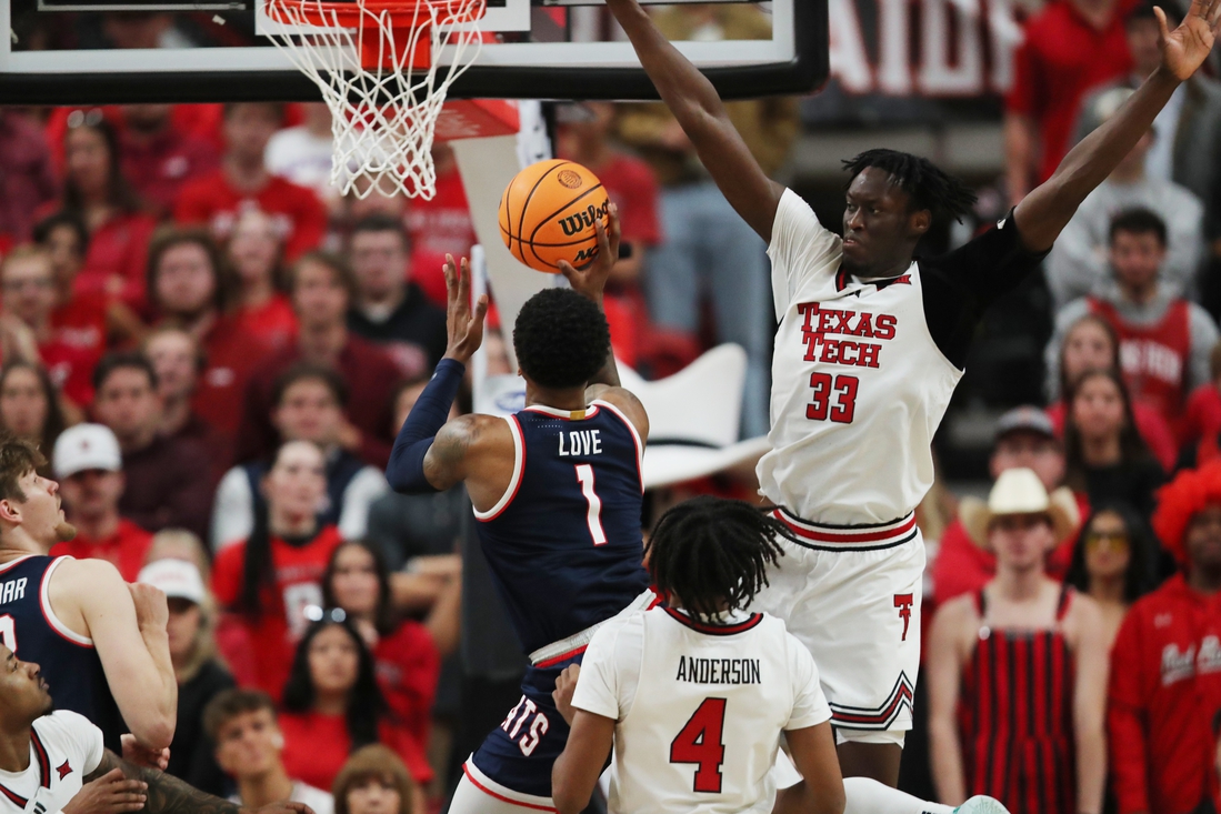 Deadspin | Texas Tech, locul 13, caută o victorie sezonieră la Arizona, locul 