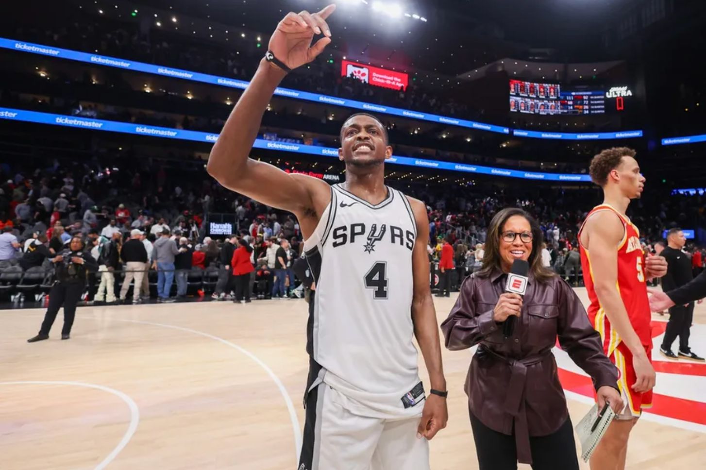 Spurs lovește aurul schimbul lui DeAaron Fox deschide o nouă eră în San Antonio