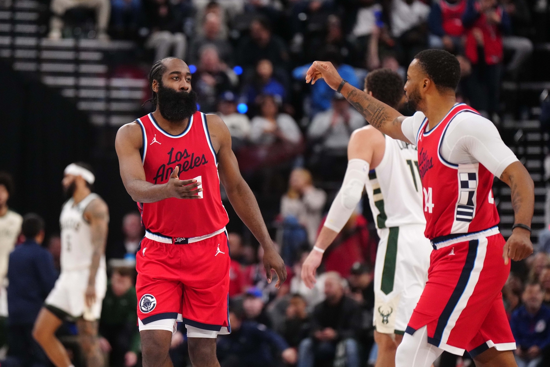 Deadspin | James Harden marchează 40 de puncte în victoria Clippers asupra Bucks